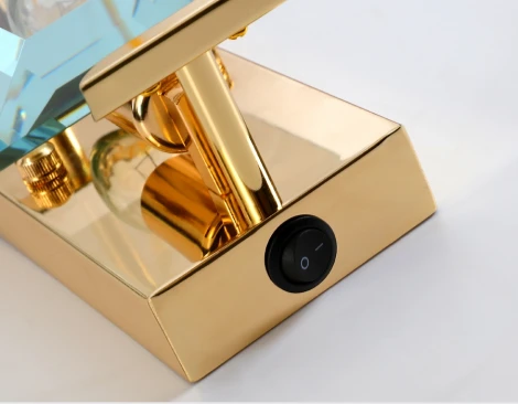 Настенный светильник Ambrella TRADITIONAL TR5157 (220V, хрусталь, выключатель)