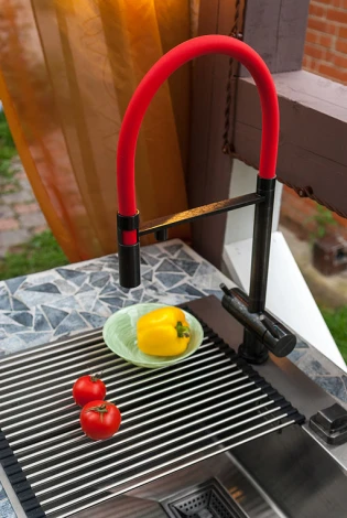 Смеситель Omoikiri Kanto PVD-GM для кухонной мойки