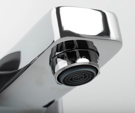 Смеситель Wasserkraft Aller 1061 для ванны с душем