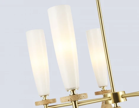 Потолочная люстра на штанге Ambrella High Light LH75371