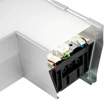 Светильник коннектор 4W 440Lm 3000К-4000К-6400K L-образный с ручным переключением режимов серебро возмож. соедин. в линию Feron AL4036L 51872