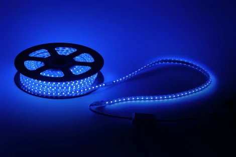 Светодиодная лента 220V 20м RGB ЭРА LS5050-14,4-60-220-RGB-IP67-20m