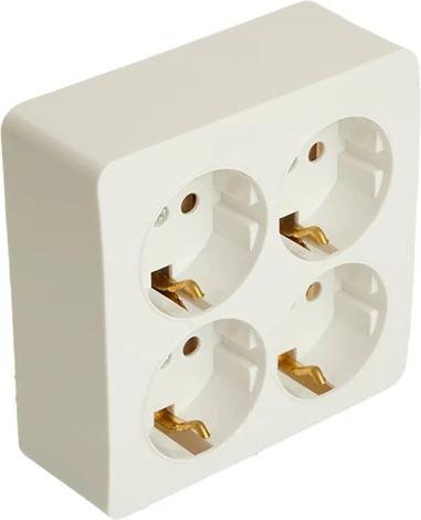 Розетка 4-х местная с заземлением (белый) Stekker София 49310