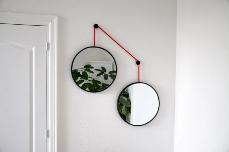 Balance S Black 2 зеркала по 30см на красном шнуре Art-Zerkalo SM200RBL 13879