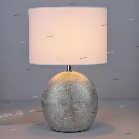 Интерьерная настольная лампа Omnilux Valois OML-82304-01