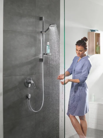 Душевой гарнитур Hansgrohe Crometta Vario 650 26553400 с мыльницей