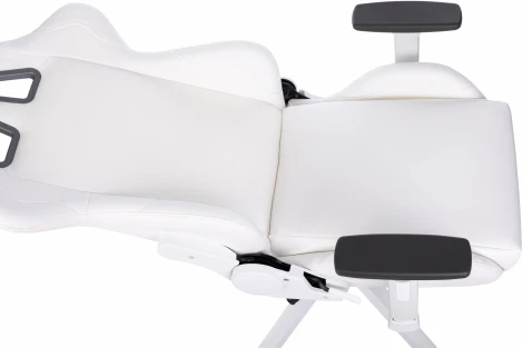 Кресло игровое Zombie Neo белый эко.кожа крестов. пластик пластик белый