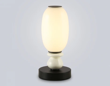 Настольная лампа светодиодная с выключателем Ambrella High Light LH53154