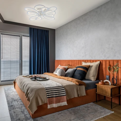 Потолочная люстра светодиодная Armeria Escada 10229/8LED 125W White