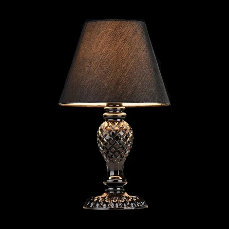 Интерьерная настольная лампа Maytoni Contrast ARM220-11-B