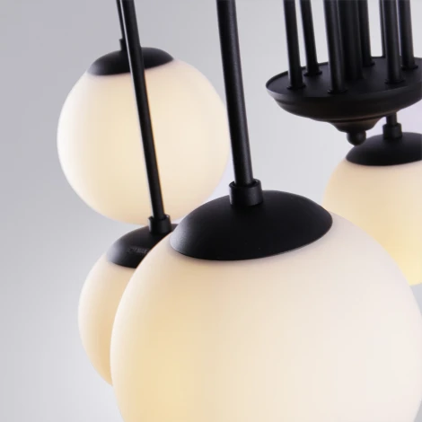 Потолочная люстра на штанге Arte Lamp A1675LM-8BK (220V, шарики)