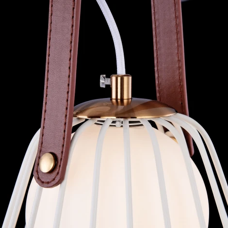 Бра Maytoni Indiana MOD544WL-01W