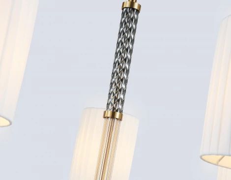 Потолочная люстра на штанге Ambrella High Light LH71503