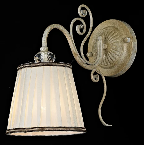 Бра Maytoni Vintage ARM420-01-G