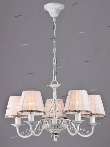 Подвесная люстра Maytoni Elegant 29 ARM290-05-W
