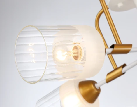 Потолочная люстра на штанге TRADITIONAL TR303323 Ambrella (220V)