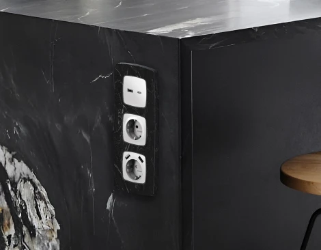 Рамка Ambrella Volt OMEGA Opera (Черный мрамор) 2-ая OF940702