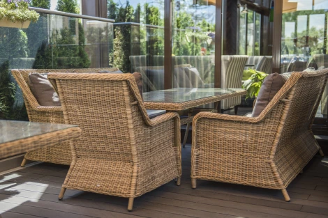 Кресло плетеное из искусственного ротанга, цвет соломенный 4SIS Гляссе YH-C1579W-2