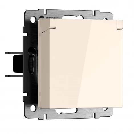 Розетка с заземлением и шторками c крышкой IP44 N (айвори матовый) IP44 Werkel W1171262 (a069587)