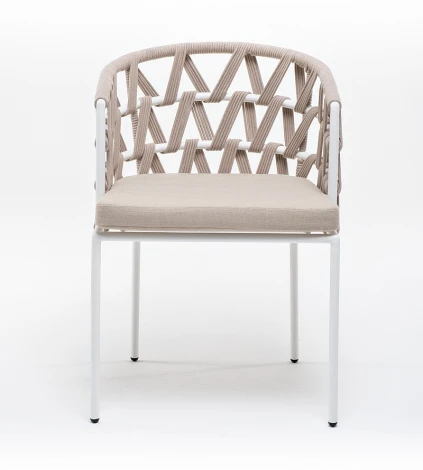 "Диего" стул плетеный из роупа, каркас из стали белый муар, роуп бежевый круглый, ткань бежевая 052 4SIS арт.УТ-00008308