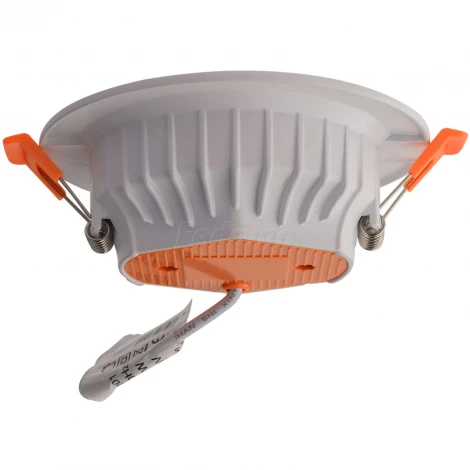 Встраиваемый точечный светильник DeMarkt Стаут 702010301