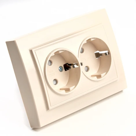 Розетка двойная с заземлением и шторками (слоновая кость) Stekker Эрна 39240