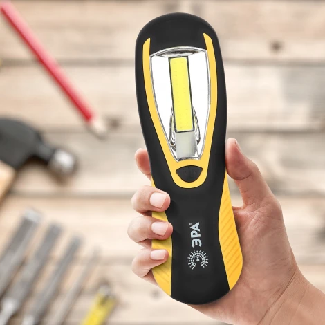 Рабочий фонарь светодиодный на батарейках ЭРА RB-701 RB-701