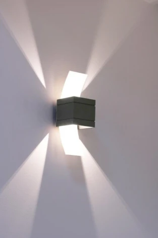 Настенный светильник Lampex Vitrum 726/B CZA