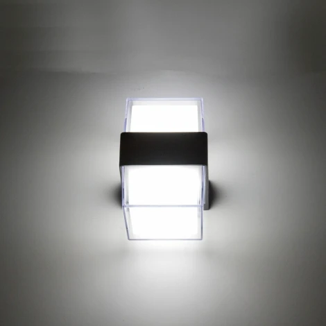 Настенный светильник уличный Citilux CLU0009K (LED, 220V, куб, IP54)