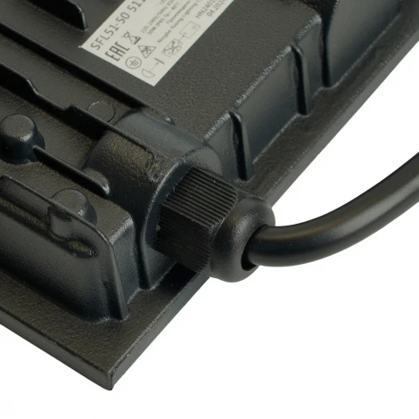 Светодиодный прожектор Saffit SFL51-50 51194 IP65 50W 6500K черный