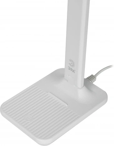 Офисная настольная лампа светодиодная складываемая с регулировкой цветовой температуры и яркости ЭРА NLED-500-10W-W (220V, сенсорный выключатель)