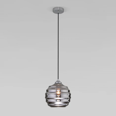 Подвесной светильник Eurosvet Ice со стеклянным плафоном 50239/1 дымчатый