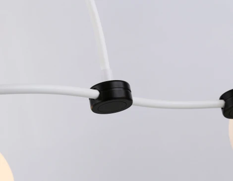 Потолочная люстра на штанге Ambrella Traditional TR2546 (220V, шарики)