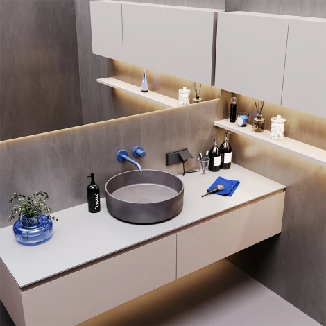 Розетка с заземлением, шторками и крышкой (графит) Voltum S70 VLS040307