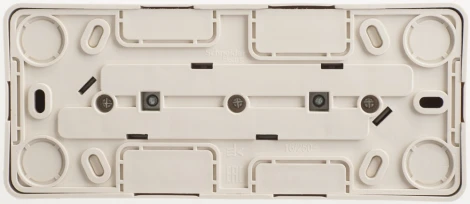 Розетка накладная тройная с заземлением и шторками (кремовый) Systeme Electric Etude PA16-012K