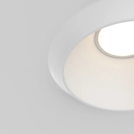 Встраиваемый светильник под гипсокартон Maytoni Gyps Modern DL124-GU10-02-TRS-W (220V)