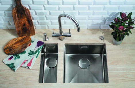 Смеситель Omoikiri Akita 4994302 для кухонной мойки