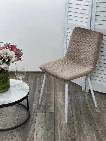 Обеденный стул M-City TINTIN BLUVEL-40 BEIGE / белый каркас