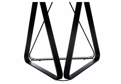 Обеденный стол из дерева Woodville Vogo brown / black 11773