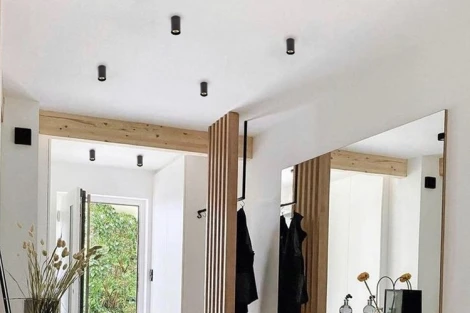 Точечный светильник накладной Italline IT02-019 black 4000K (LED, 220V, круглые)