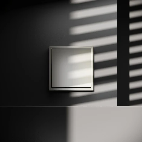 Проходной переключатель одноклавишный (шелк) Voltum S70 VLS010304